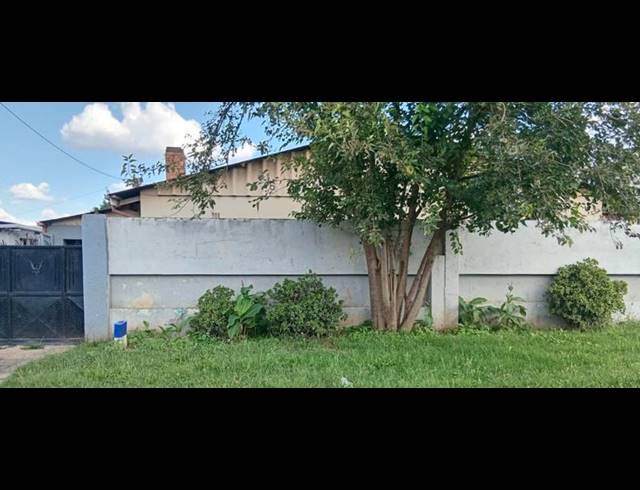 3 BEDROOM HOUSE FOR SALE IN ROODEPOORT CENTRAL